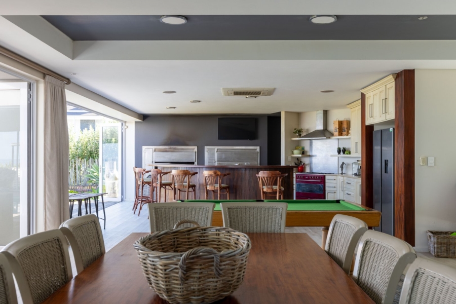 8 Bedroom Property for Sale in Keurboomstrand Western Cape